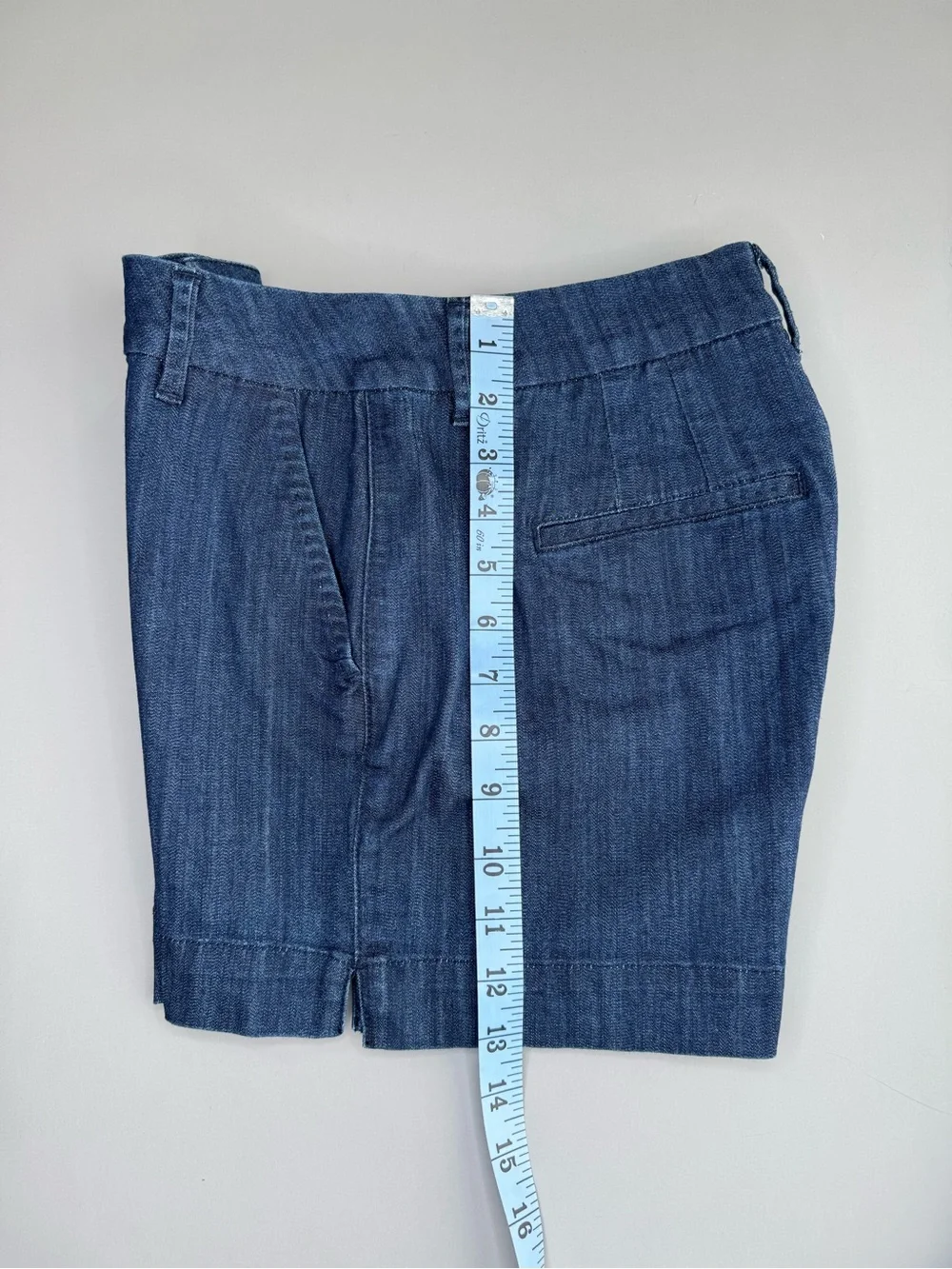 WHITE HOUSE BLACK MARKET Mid Rise Tailored Denim Shorts 0 Indigo Stretch